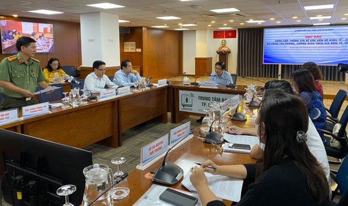 市公安廳代表報告在2022年世界盃和2023年春節期間開展各項確保秩序治安行動計劃。