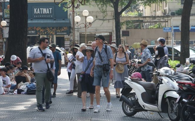 眾多遊客選擇本市作為到訪目的地，這是本市促進旅遊業強勁發展的優勢。