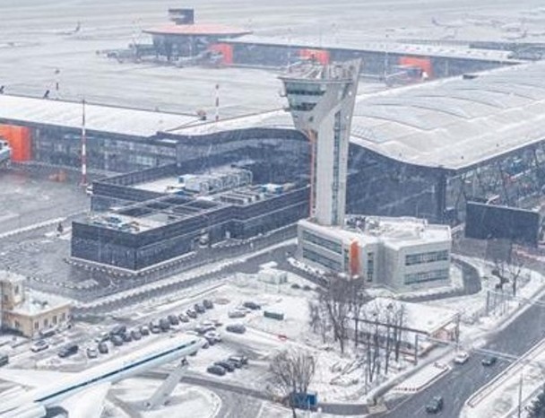 謝列梅捷沃機場有航班延誤。（圖：互聯網）