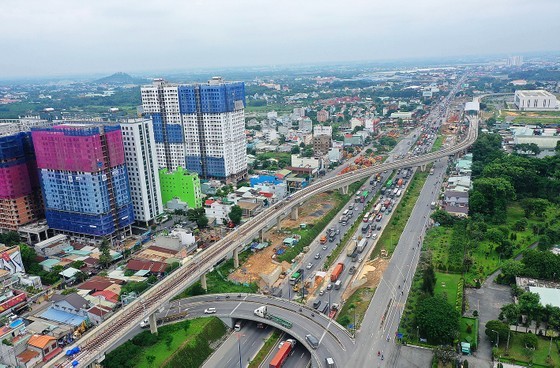 從高空俯瞰的守德市。