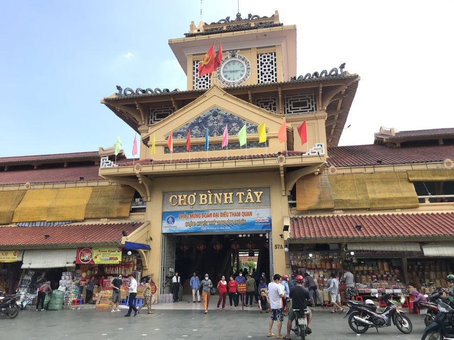 平西市场是堤岸代表性的景点。