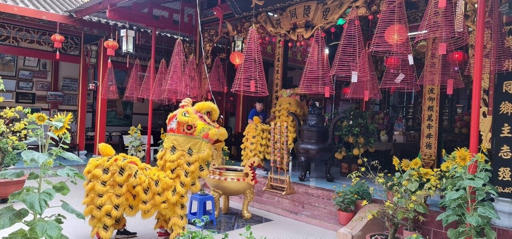 拥有古色古香建筑的迪石市海南会馆。