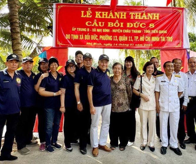 培德精舍代表出席“培德8”新桥落成仪式。