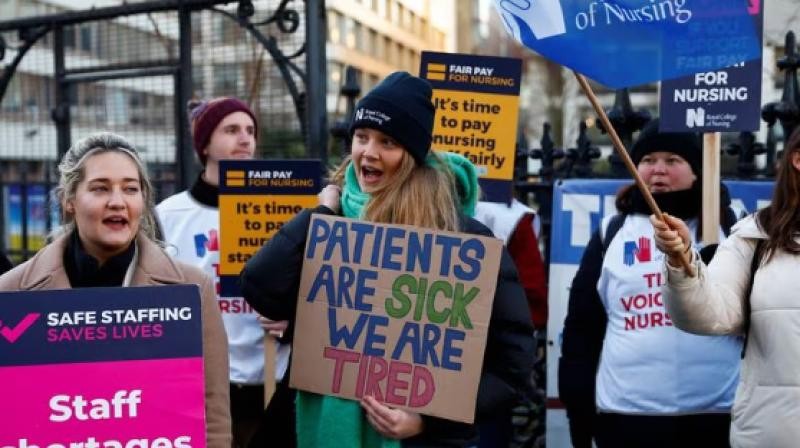 皇家护理学院 (RCN) 工会写信给苏纳克，要求他通过提出“有意义的”薪酬提议来“迅速结束”护士罢工。（图：路透社）