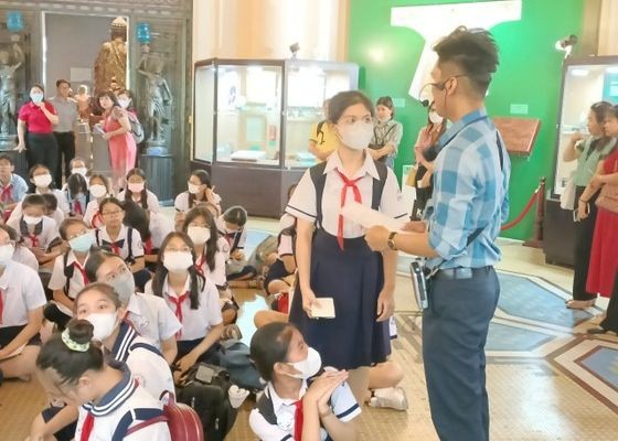 参赛学生分享关于民族历史传统的见解。（图：秋心）