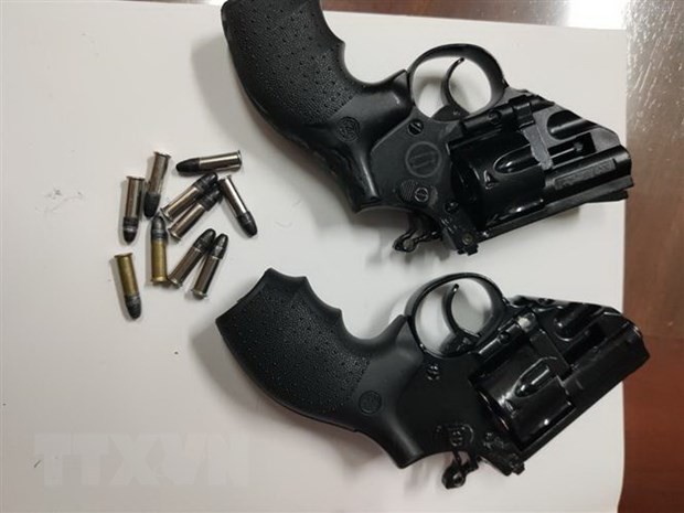 被查获的军用武器。（图：越通社）