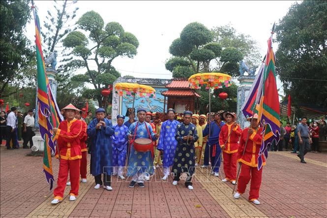 圣母庙-咸水港市盛会礼仪。