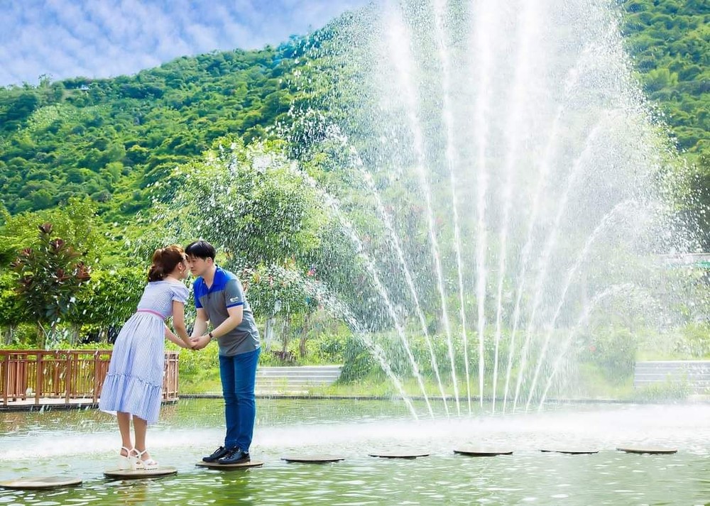 爱情开始的地方。