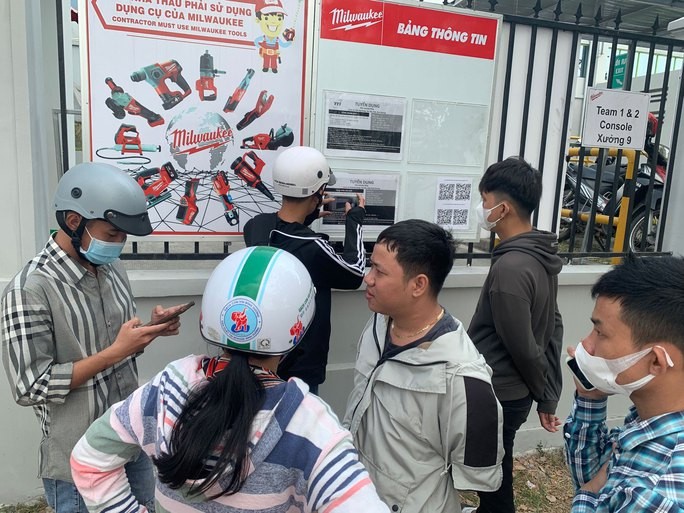 无手艺的普通员工难找工作。（图：草阮）