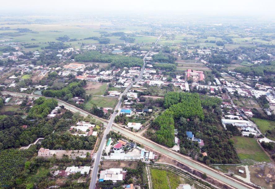 根据初步方案，环市四路项目将经过古芝县阮氏兰街的2.1公里路段-有很多房屋、工程和人口密集之地。