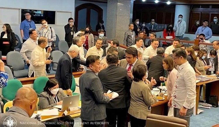 菲律宾参议员当地时间2月21日晚投票批准RCEP。（图源：互联网）