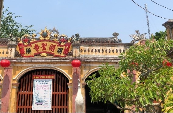 虽然经历战火的摧残，但关圣寺仍然无损。