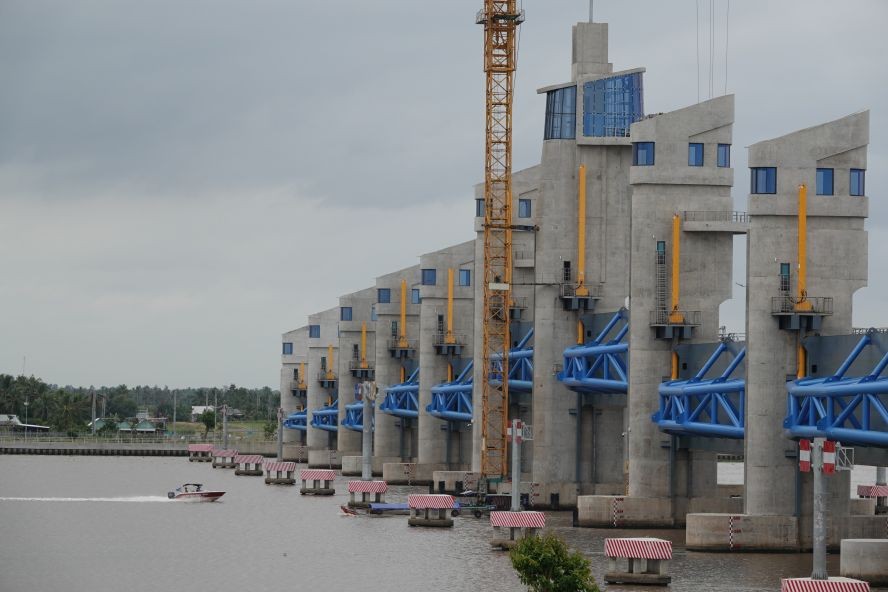 丐大-丐小监控海水入侵的水利工程。（图：廷选）