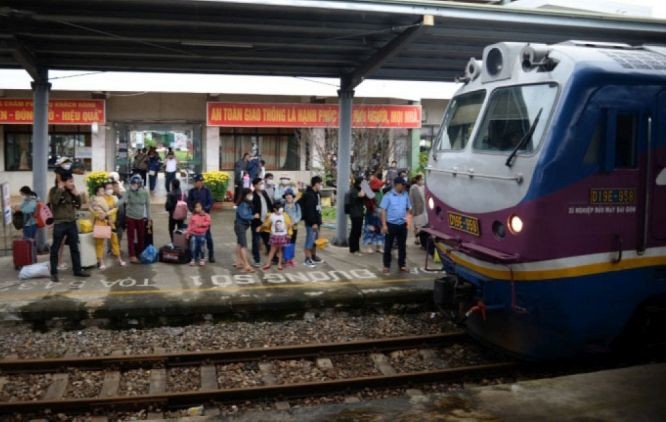 南方解放日和国际劳动节将增加52班车。（图：VOV）