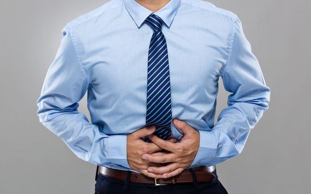 腹胀、便秘、反酸、恶心是什么回事？