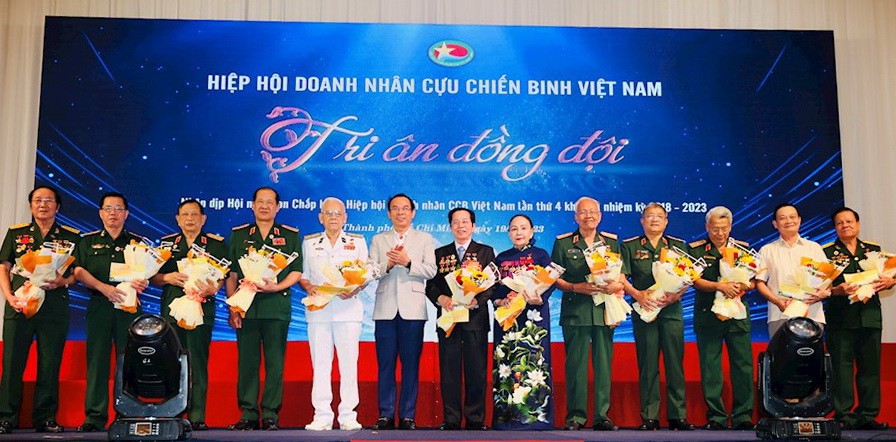 退伍军人企业家关爱社群