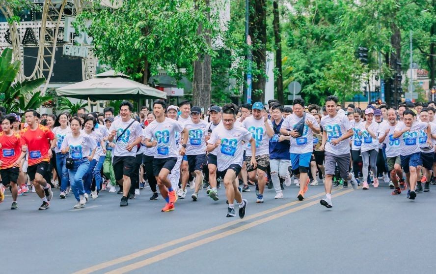 第二次“绿色脚步”赛跑出发时的气氛充满活力。（图：阮黎）