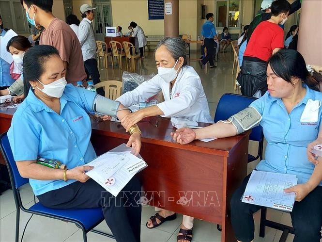 为劳动者健康盛会