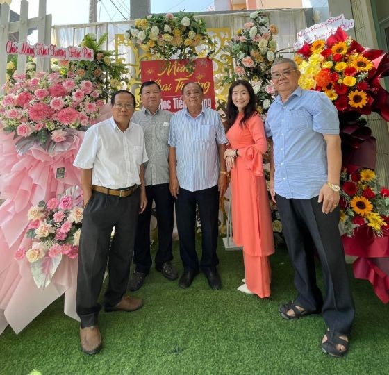 华语俱乐部的成立获得隆安省越、中友协及当地各界华人的积极支持。