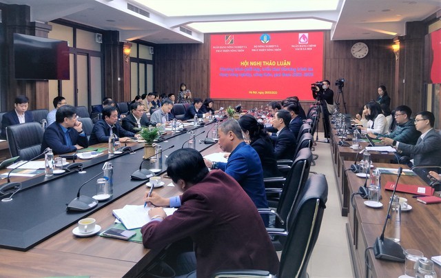 农业与农村发展部同各家农业银行举行会议全景。