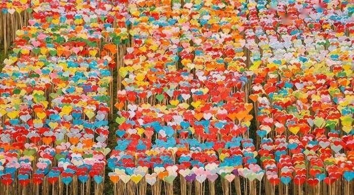 柬埔寨爱心折纸刷新世界纪录