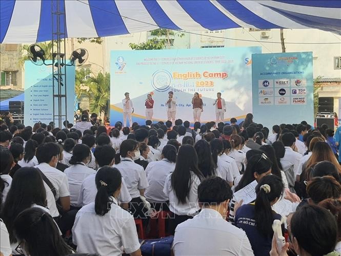 第8次“大学生与外语”盛会场景。（图：越通社）