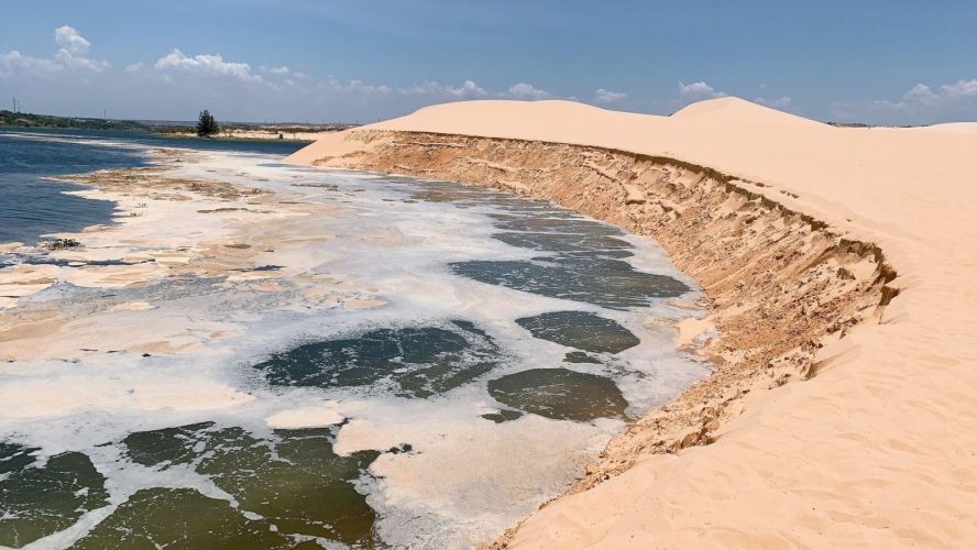 平顺省蒲白旅游区沙体滑坡