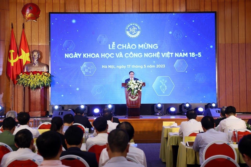 政府总理范明政在仪式上致辞。（图：VGP）