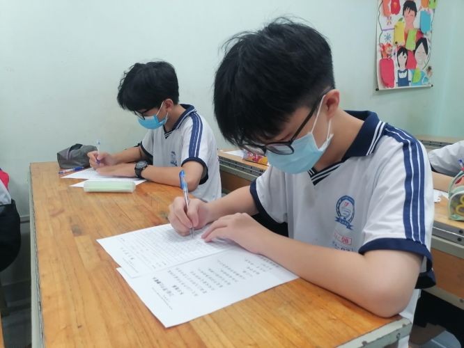 鼓励学生勤练字修身养性