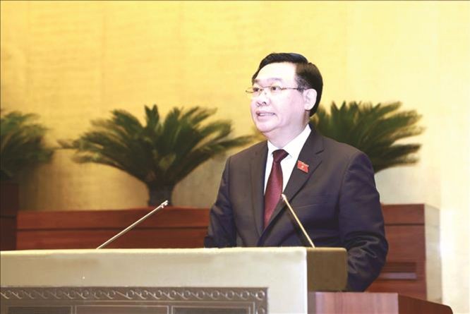 优先向职技培训拨财政预算