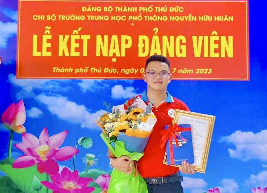 守德市添增华青党员