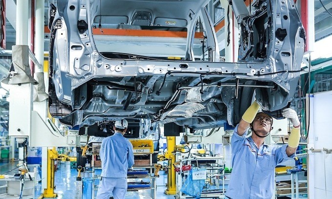 随着越南汽车工业的不断发展，该领域对软件开发专业人才的需求也日增。