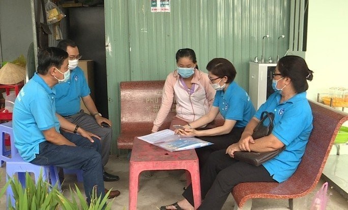 劳工登记参加自愿性医保以在晚年时获享退休金。 ‘