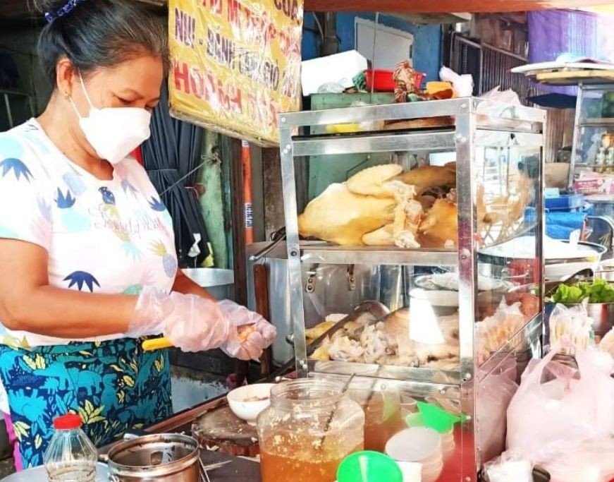 第五郡冯兴街市饮食摊。