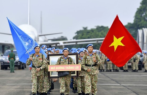 2号工兵队赴阿卜耶伊履行任务