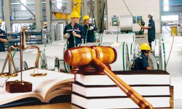 完善贸易壁垒措施法律框架