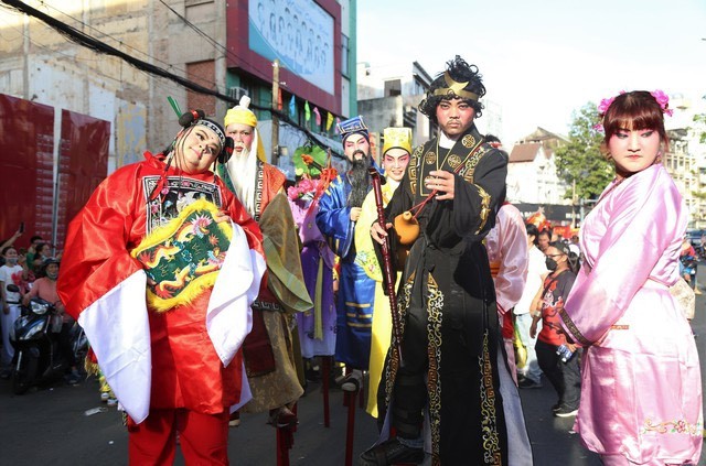 元宵节游行活动。