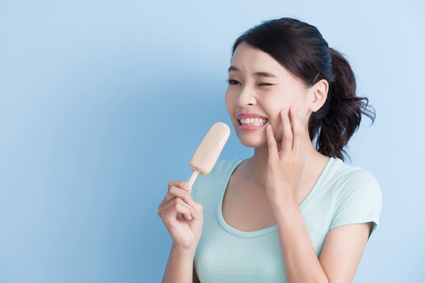 牙齿敏感是许多口腔疾病的表现