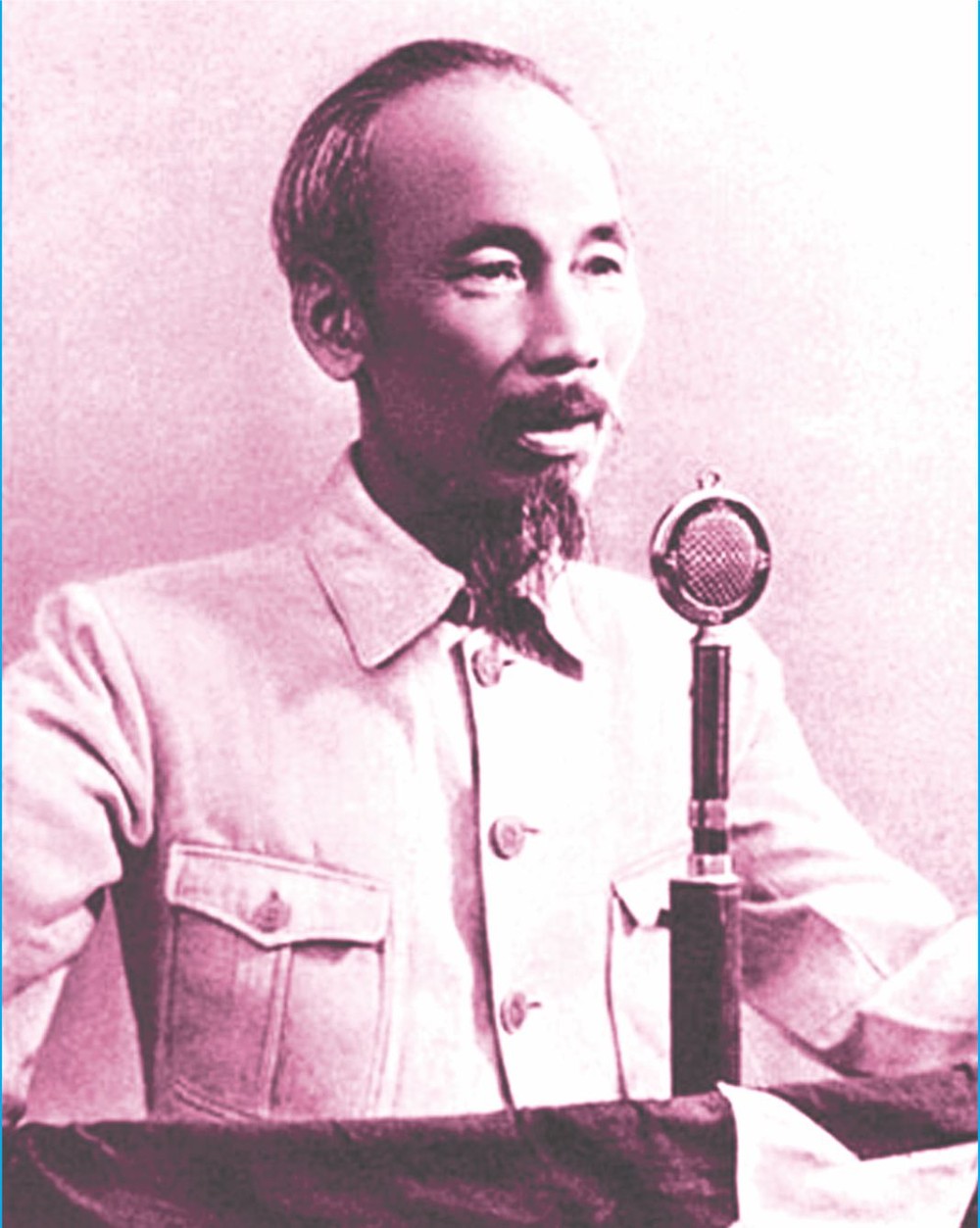 距今78年前胡志明主席在巴亭广场宣读《独立宣言》。