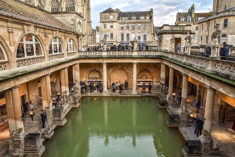 英国巴斯罗马浴场。