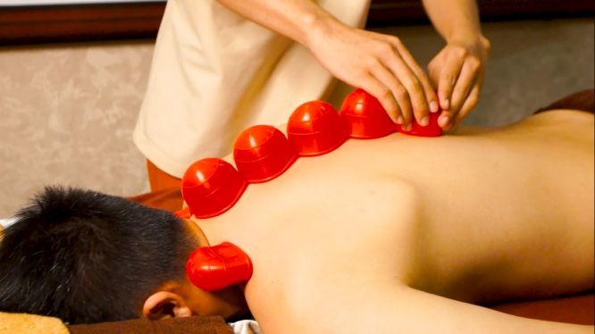 肩颈僵硬不再困扰！中医推拿８手法通经络