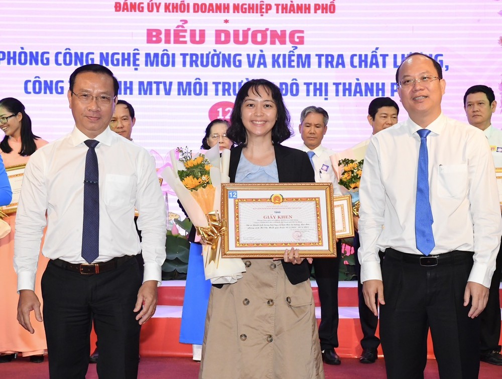 学习胡伯伯榜样模范和民运能手获表彰