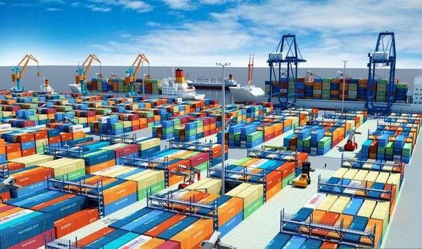 集装箱码头一隅。