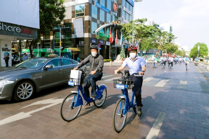 至今，出租公共自行车仅获放置在第一郡