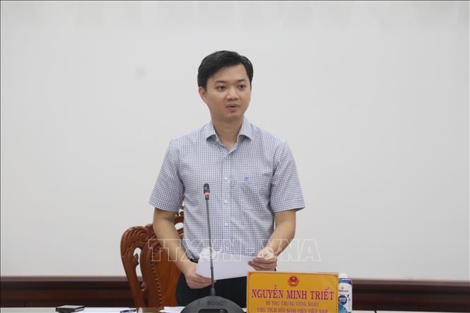 共青团中央书记阮明哲在会上发言。（图：越通社）