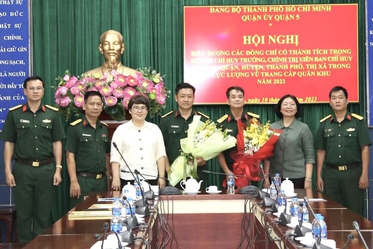 2名郡优秀指挥处政治员及指挥长获表彰