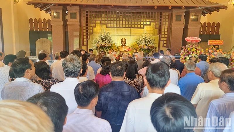 2023年11月24日简讯