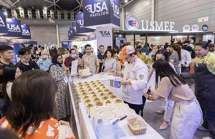 食品与酒店展吸引众多业内人士参观。