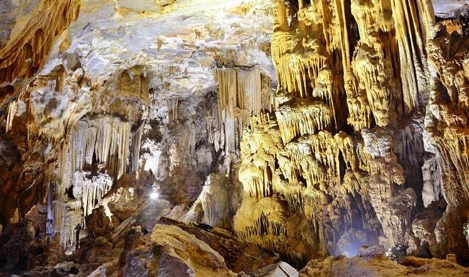 广平省仙山洞重新开门迎客。