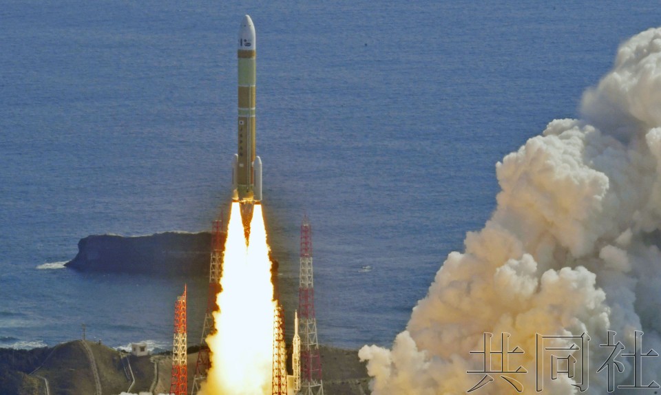 H3火箭1号机发射后被下达自毁指令。摄于3月7日上午。（图：共同社）